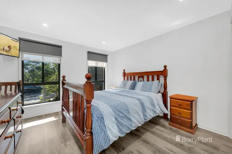 Sixth view of Homely house listing, 7 Avonmore Close, Mill Park VIC 3082