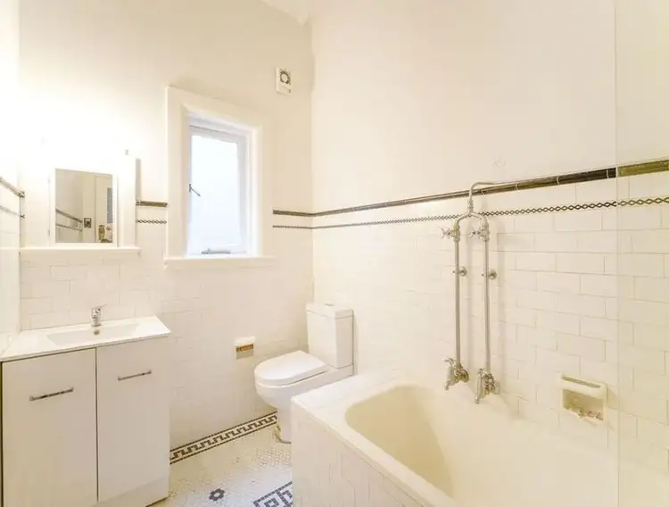 Fifth view of Homely apartment listing, 4/13 Moruben Road, Mosman NSW 2088