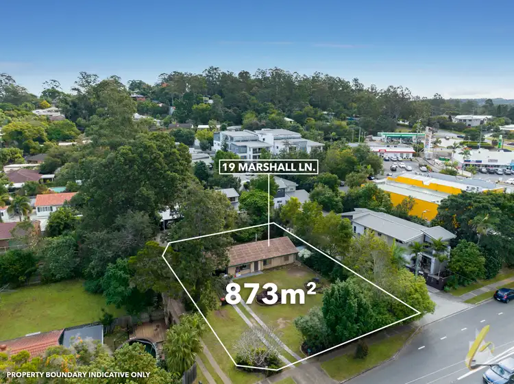 19 Marshall Lane, Kenmore QLD 4069