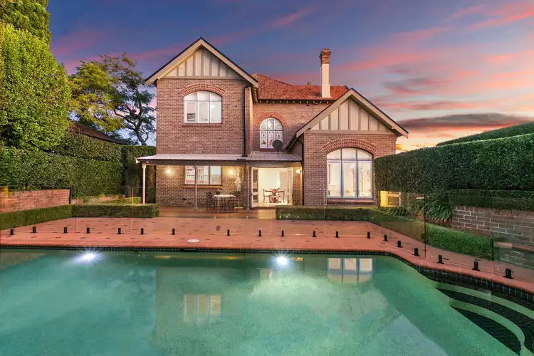 10 Robertson Street, Greenwich NSW 2065