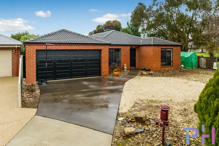9 Ombana Court, Ascot VIC 3551