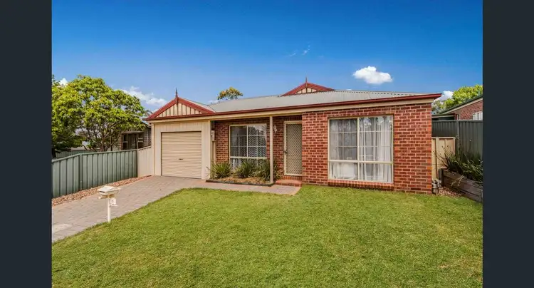 7 Pallett Street