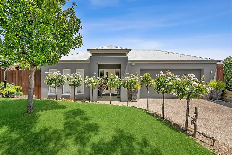 31 Exmoor Close, Highton VIC 3216