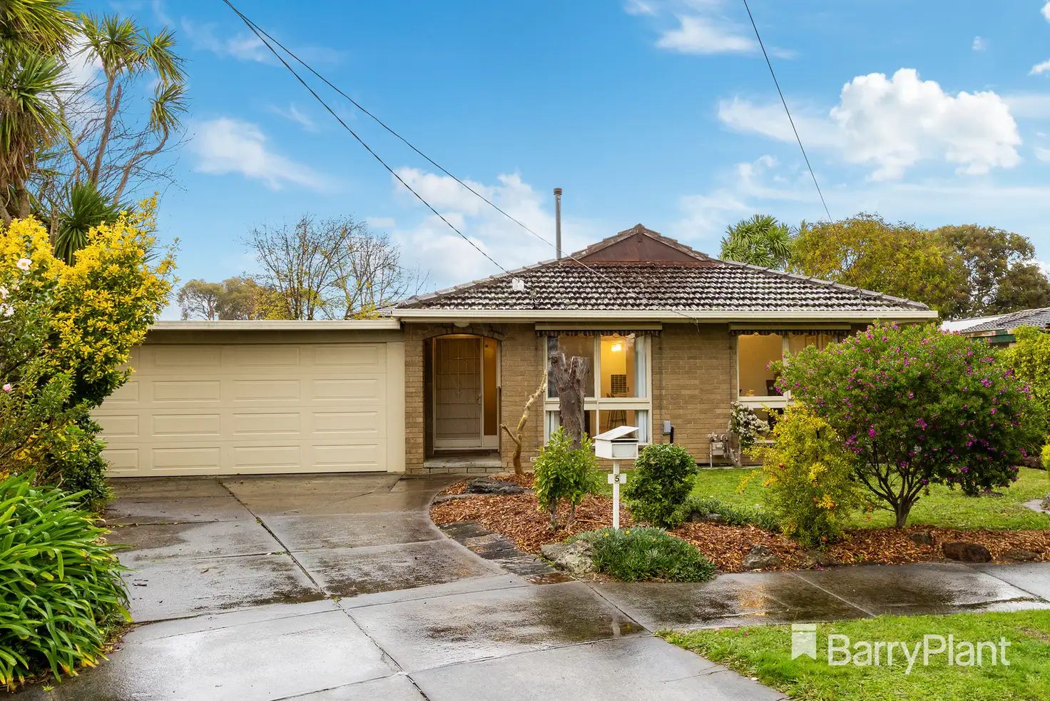 Main view of Homely house listing, 5 Dubbo Court, Glen Waverley VIC 3150