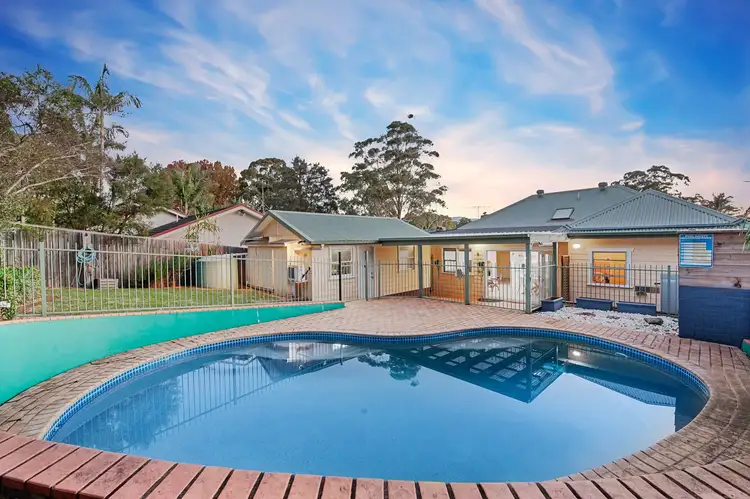 12 Lockerbie Road, Thornleigh NSW 2120