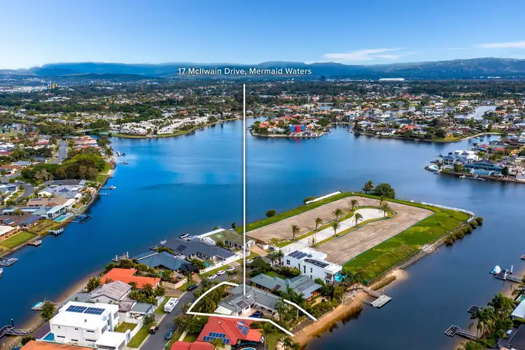 17 McIlwain Drive, Mermaid Waters QLD 4218