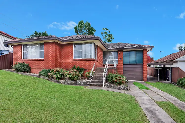 3 Station Road, Toongabbie NSW 2146