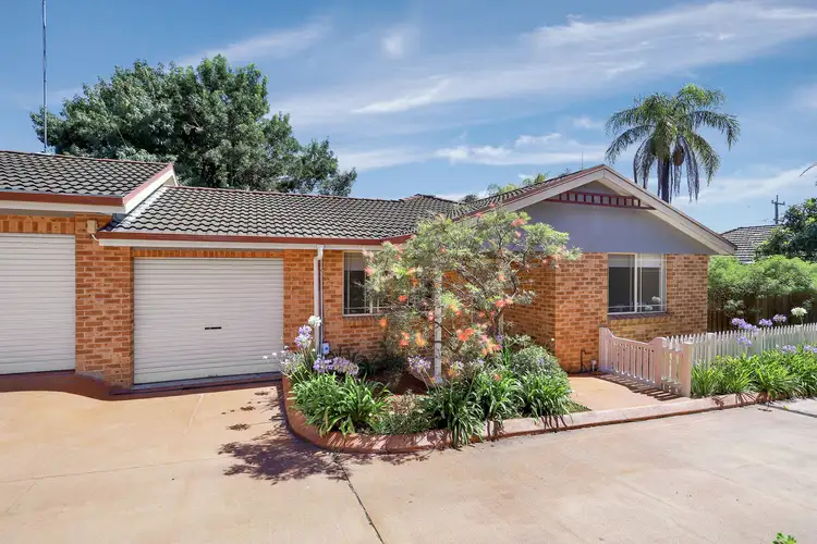 1/158A Targo Road, Girraween NSW 2145