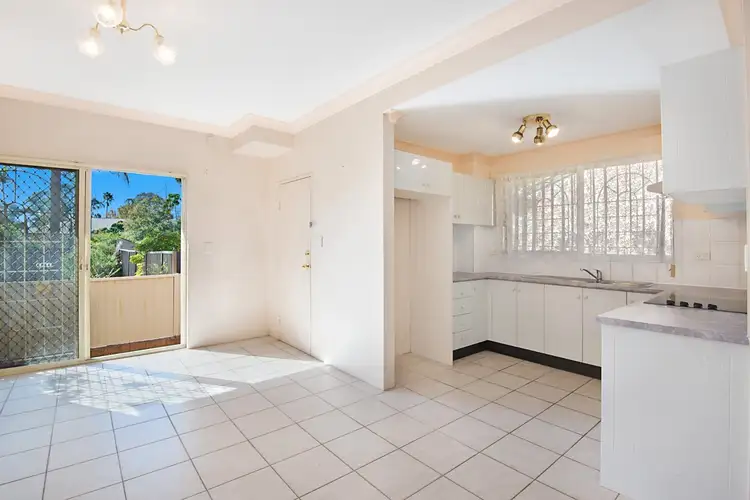 Third view of Homely semi-detached listing, 3/76 Metella Road, Toongabbie NSW 2146