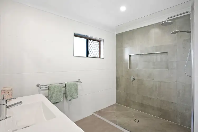 Sixth view of Homely house listing, 1 Celandine Court, Kirwan QLD 4817