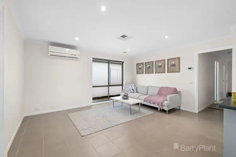 Sixth view of Homely house listing, 2 Valencia Lane, Pakenham VIC 3810