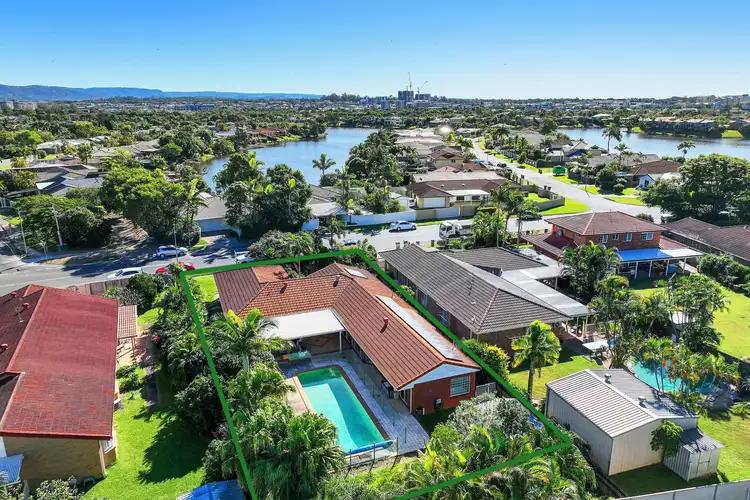 40 Silvabank Drive, Varsity Lakes QLD 4227