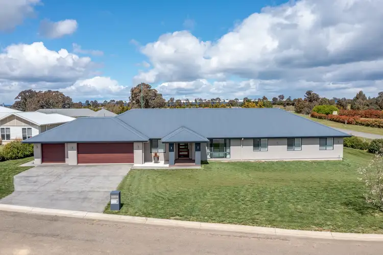 2 Little Close, Run-O-Waters, Via, Goulburn NSW 2580