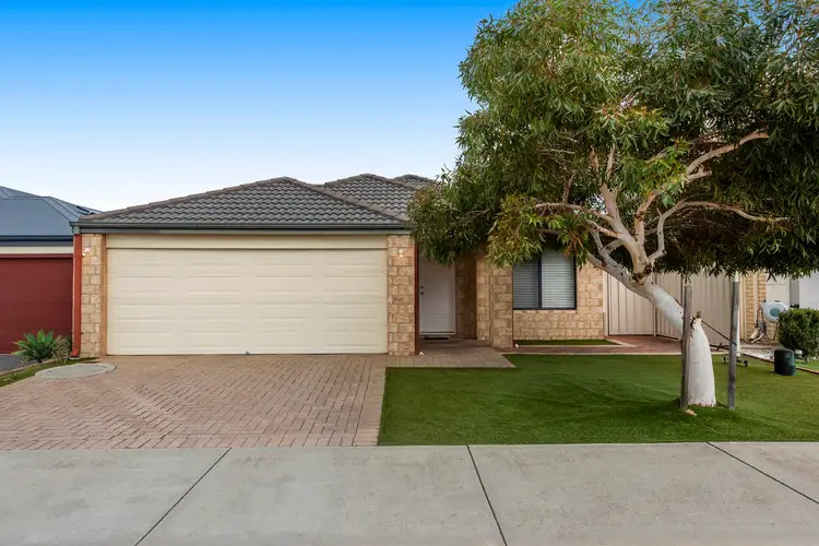 31 Kooya Way, Wattle Grove WA 6107