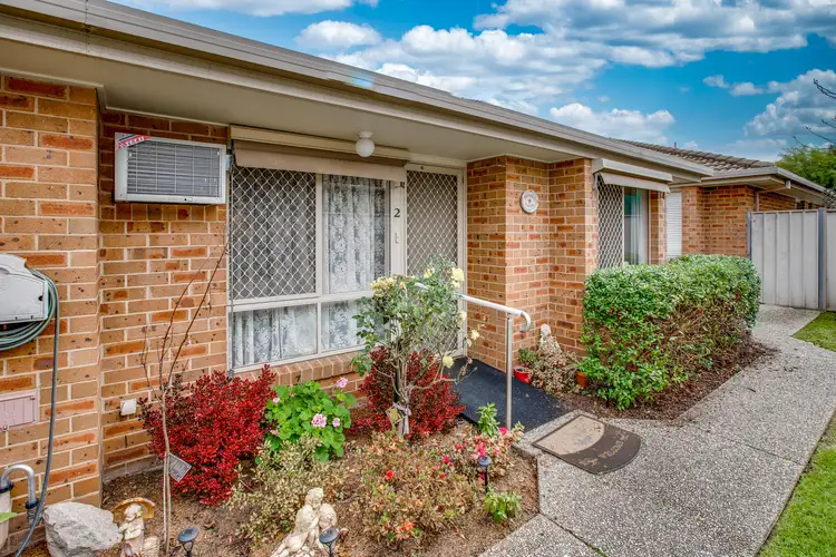 Main view of Homely unit listing, 2/472 Breen Street, Lavington NSW 2641