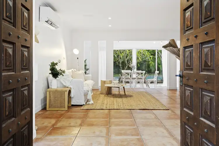 69 Allawah Street, Sorrento QLD 4217