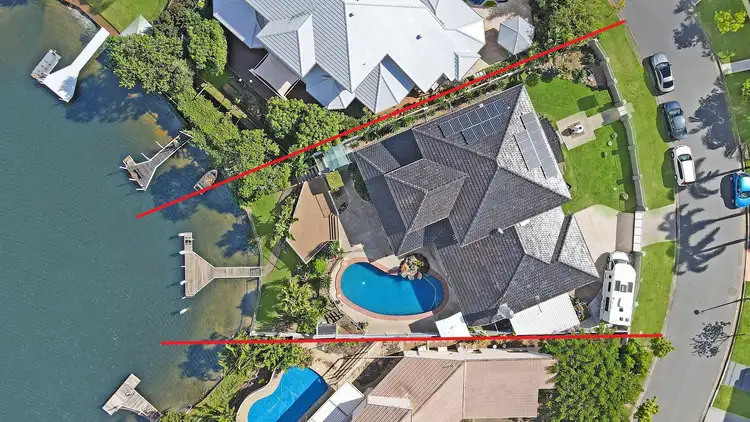 8 San Remo Boulevard, Sorrento QLD 4217