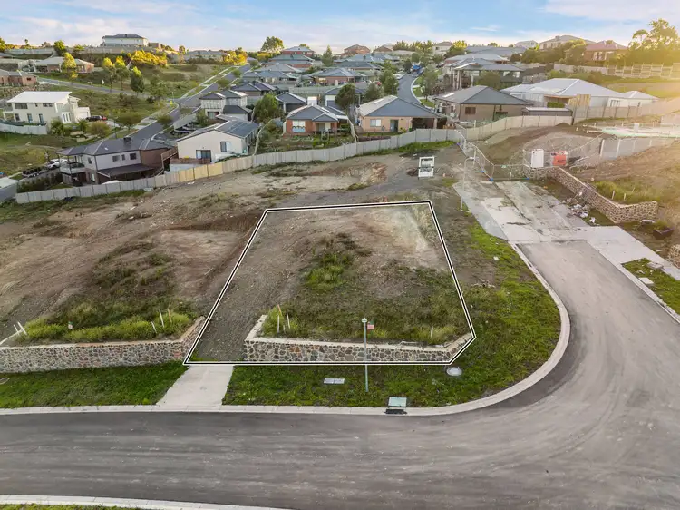 5 Whitehall Court, Sunbury VIC 3429