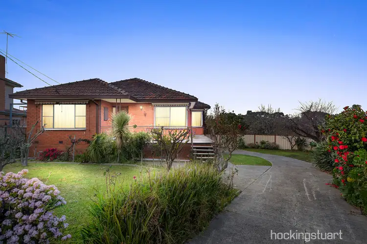 6 Joan Court