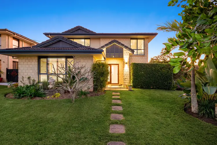 9 Lake Breeze Drive, Windaroo QLD 4207