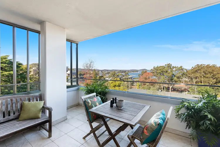303/72 Donnison Street West, Gosford NSW 2250