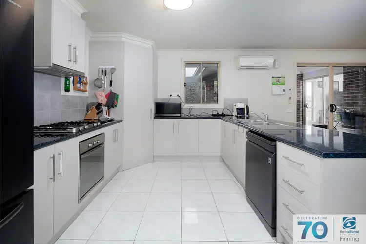 Fifth view of Homely house listing, 9 Dryandra Place, Cranbourne VIC 3977