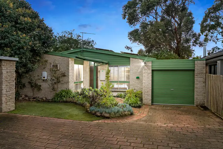 Main view of Homely unit listing, 2/10 Reid Street, Parkdale VIC 3195