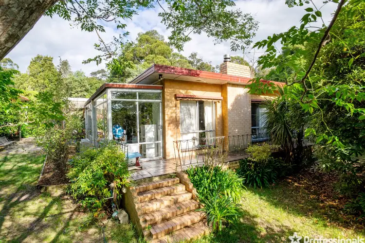 5 Riverview Parade, Launching Place VIC 3139