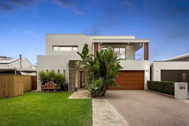 16 New Road, Warners Bay NSW 2282