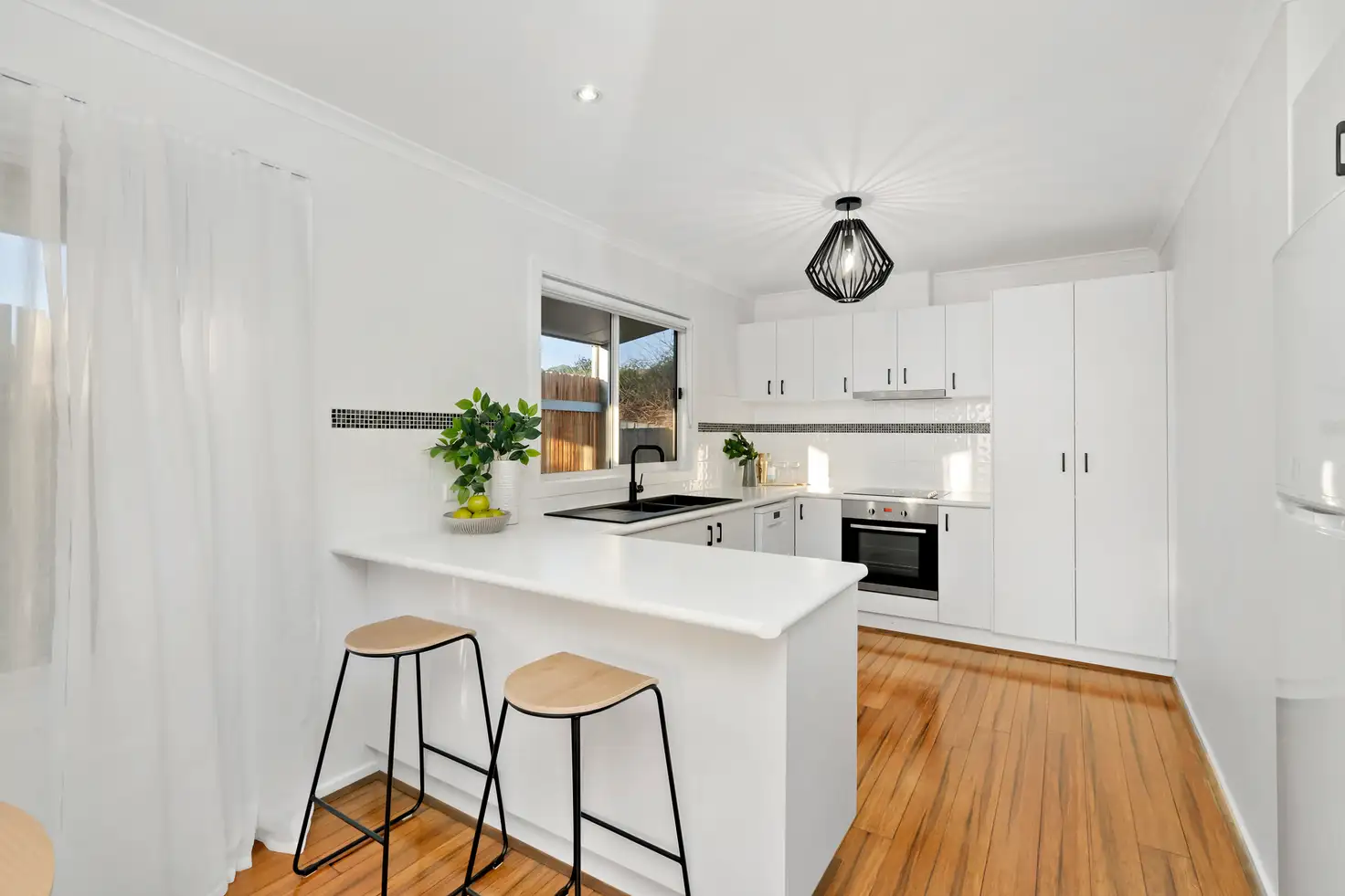 Main view of Homely unit listing, 104 Robertson Drive, Mornington VIC 3931