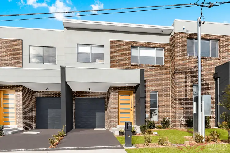 3/192 Canberra Street