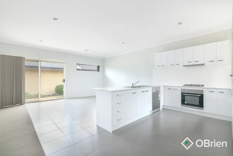 6 Penley Lane, Sandhurst VIC 3977