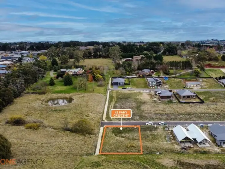 42 Fahy Crescent, Orange NSW 2800