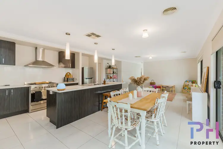 Second view of Homely house listing, 4 Aurora Place, Epsom VIC 3551