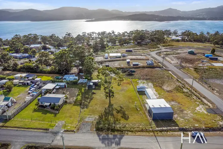 21 Lily Street, White Beach TAS 7184