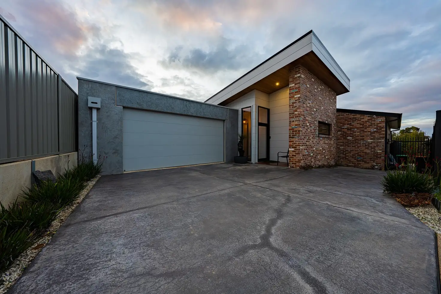 Main view of Homely house listing, 1/18A Elwood Drive, Strathdale VIC 3550