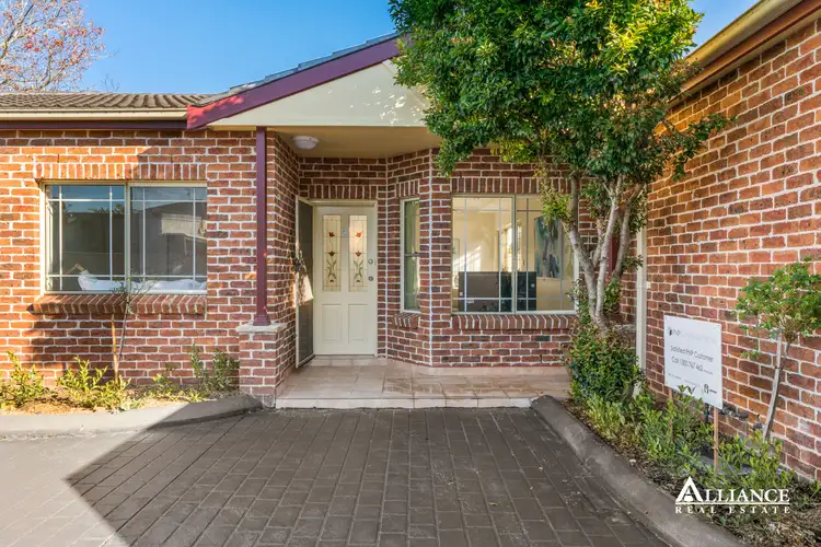 2/14 Kingston Avenue, Panania NSW 2213