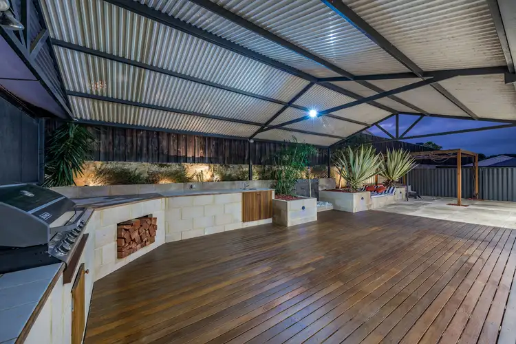 5 Farnell Lane, Aveley WA 6069