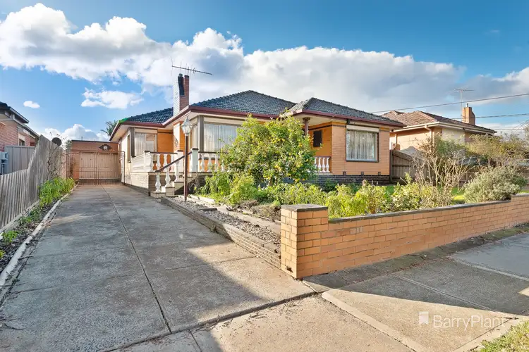 7 Roebourne Crescent