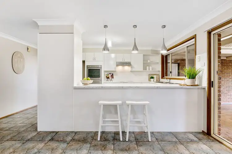 19 Barclay Close, Kariong NSW 2250