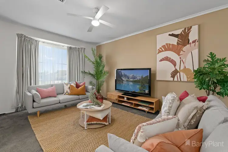Third view of Homely house listing, 8 Diamond Court, Narre Warren North VIC 3804