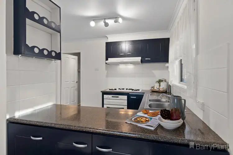 Fifth view of Homely house listing, 8 Diamond Court, Narre Warren North VIC 3804
