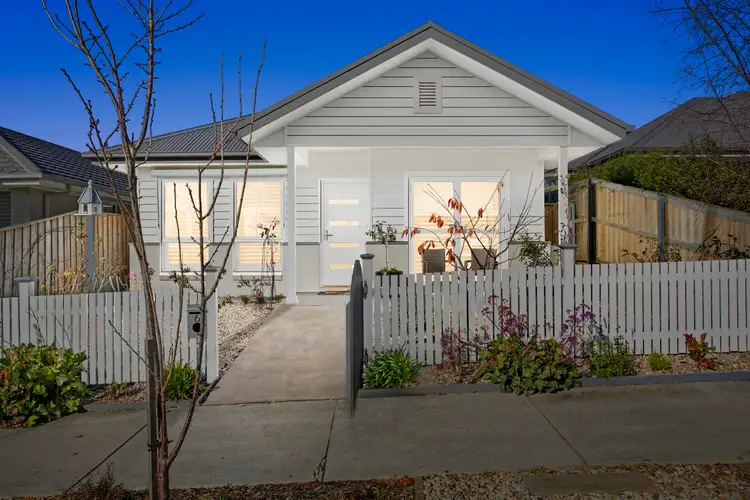6 George Cutter Avenue, Renwick NSW 2575