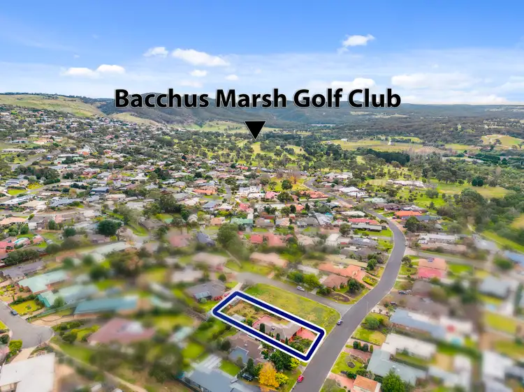 24 Cairns Drive