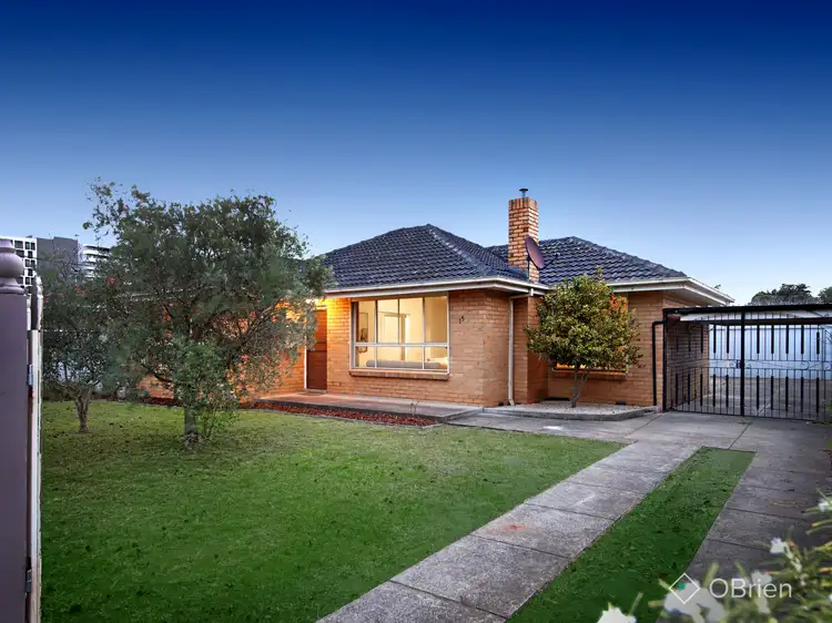 15 Cambro Road, Clayton VIC 3168
