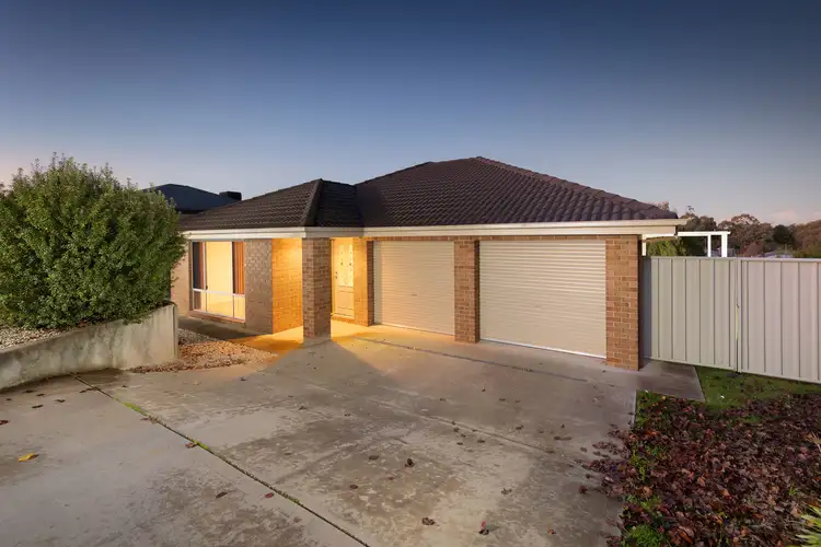 Main view of Homely house listing, 19 Montclair Avenue, Wodonga VIC 3690