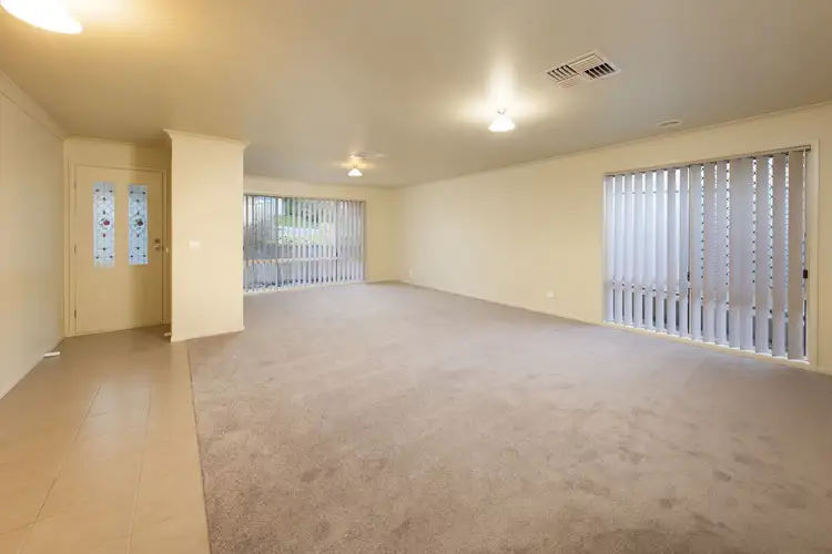 Second view of Homely house listing, 19 Montclair Avenue, Wodonga VIC 3690