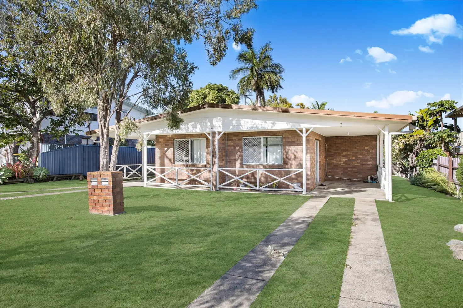 Main view of Homely semi-detached listing, 294 Bloxsom Street, Koongal QLD 4701