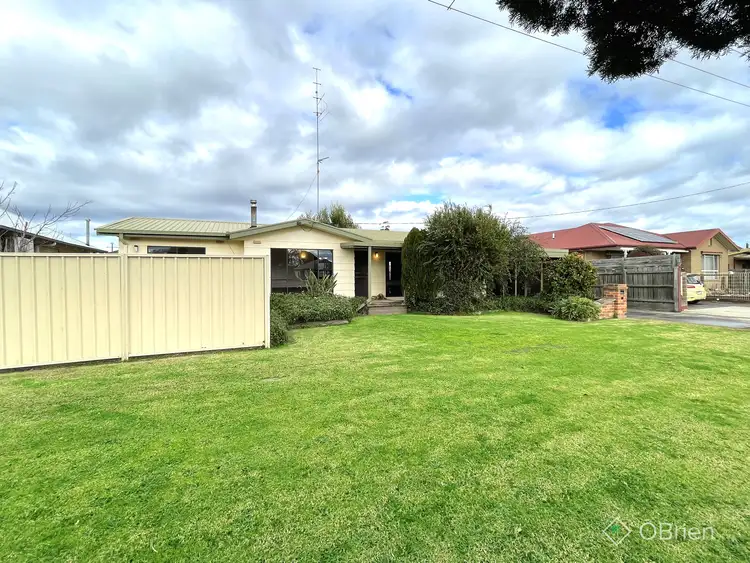 Second view of Homely house listing, 25 Jefferson Street, Bairnsdale VIC 3875