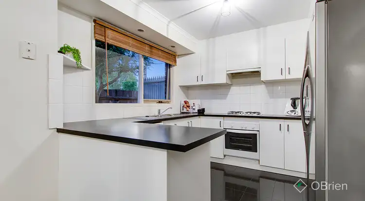 Fourth view of Homely house listing, 3 Waralong Court, Langwarrin VIC 3910
